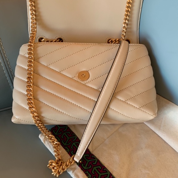 Tory Burch Cream Kira Chevron Quilted purse. - Picture 6 of 12